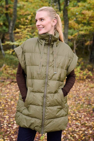 Eia Aisha Down Vest