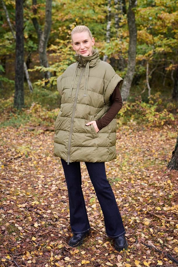 Eia Aisha Down Vest