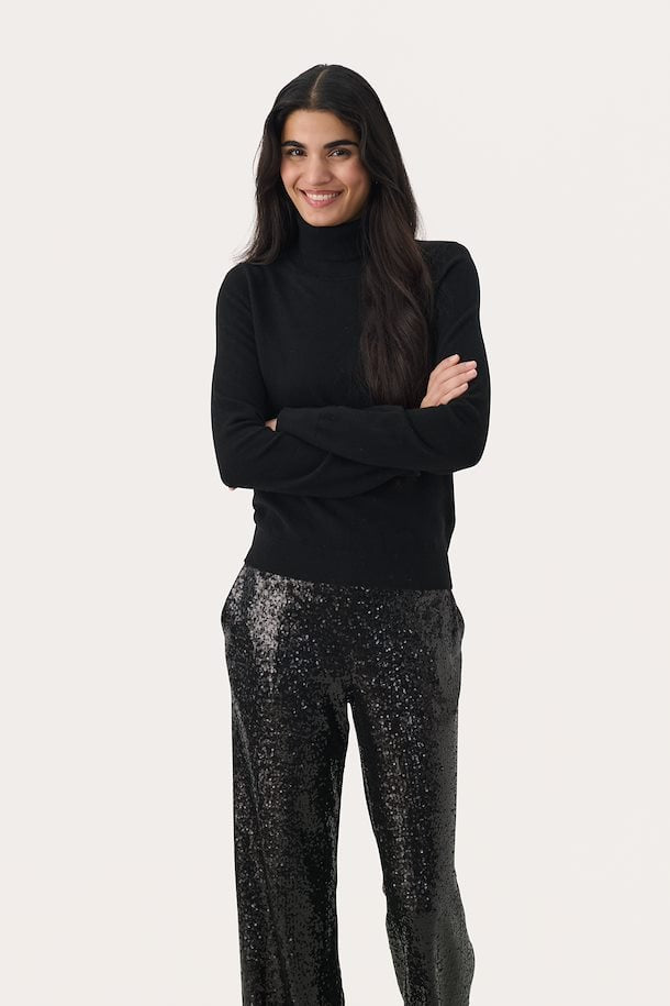 Mae Cashmere Turtleneck